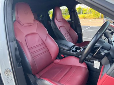 صورة مصغرة 17 لـ 2023 Porsche CAYENNE