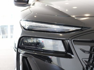 صورة 27 لـ 2025 AUDI A6 SPORTBACK E-TRON