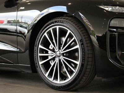 صورة 6 لـ 2025 AUDI A6 SPORTBACK E-TRON