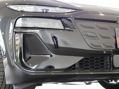 صورة 28 لـ 2025 AUDI A6 SPORTBACK E-TRON