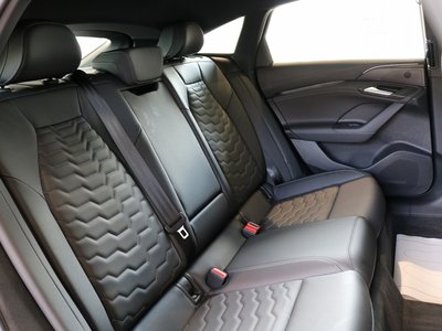 صورة 10 لـ 2025 AUDI A6 SPORTBACK E-TRON