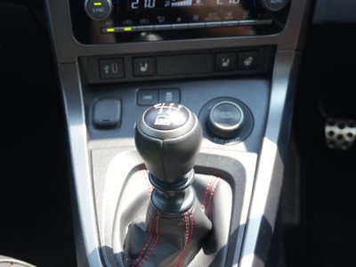 صورة 33 لـ 2025 Toyota GR YARIS