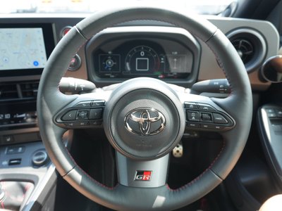 صورة 29 لـ 2025 Toyota GR YARIS