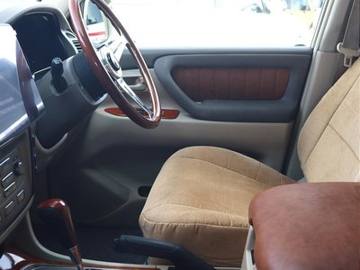 2006 Toyota LAND CRUISER 100 — миниатюра 17