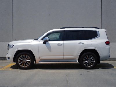 2023 Toyota LAND CRUISER 300 缩略图 23