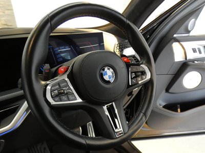 2024 BMW XM thumbnail 18