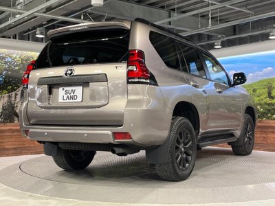 صورة 18 لـ 2023 Toyota LAND CRUISER PRADO