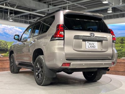 صورة 24 لـ 2023 Toyota LAND CRUISER PRADO