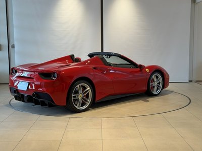 2017 Ferrari 488 SPIDER — фото 7
