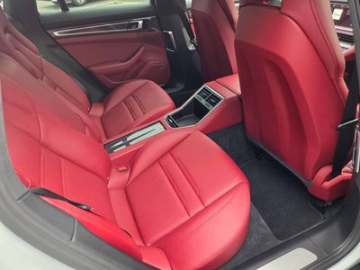2017 Porsche PANAMERA thumbnail 23