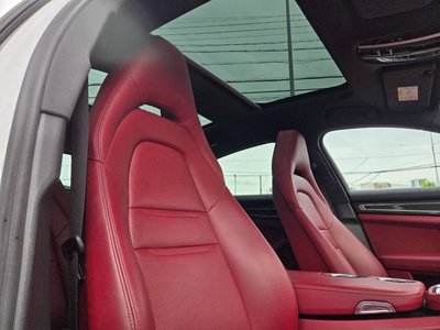 2017 Porsche PANAMERA thumbnail 19