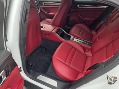 2017 Porsche PANAMERA thumbnail 24