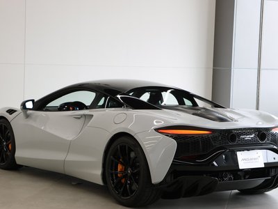 صورة 10 لـ 2025 Mclaren ARTURA