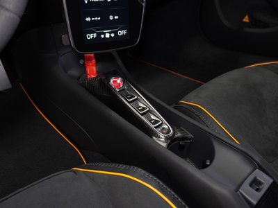 2025 Mclaren ARTURA thumbnail 77