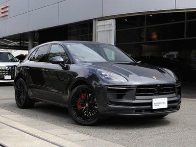 2024 Porsche MACAN photo 11