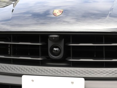 2024 Porsche MACAN photo 10