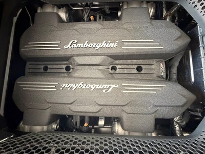 صورة 10 لـ 2024 Lamborghini REVUELTO
