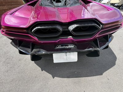صورة 8 لـ 2024 Lamborghini REVUELTO