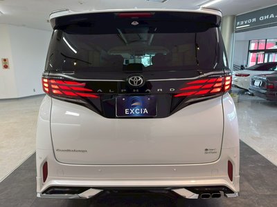 صورة 10 لـ 2023 Toyota ALPHARD