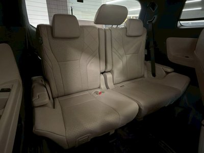 صورة 61 لـ 2023 Toyota ALPHARD