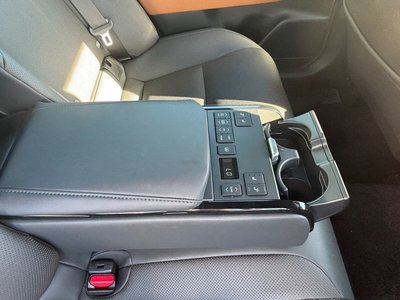 2022 Toyota CROWN CROSSOVER — фото 14