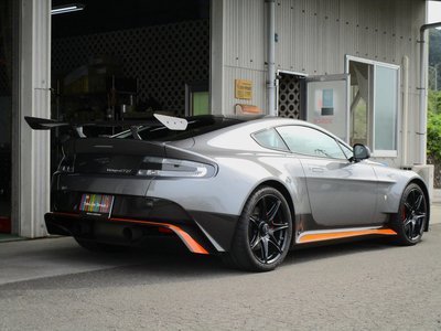 صورة 4 لـ 2017 Aston Martin VANTAGE GT8