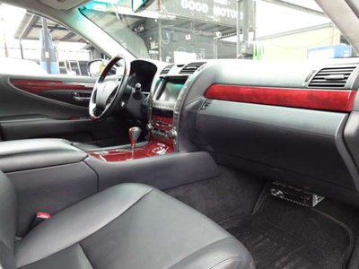 2011 Lexus LS 缩略图 12