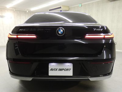 2023 BMW 7 SERIES photo 4