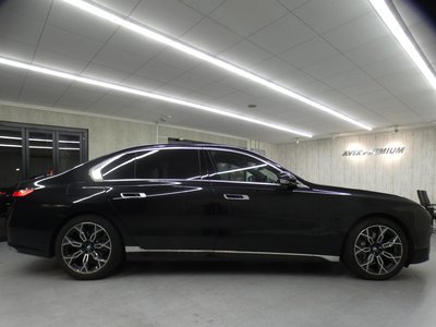 2023 BMW 7 SERIES photo 6