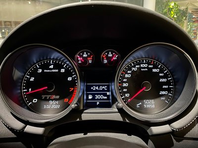 صورة 23 لـ 2011 AUDI TT RS COUPE