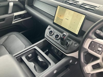 2024 LAND Rover DEFENDER thumbnail 35