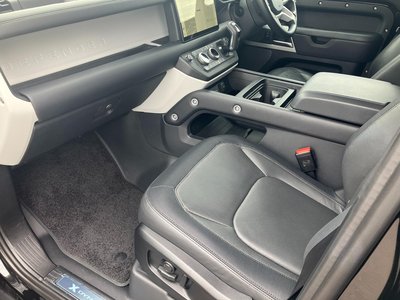 2024 LAND Rover DEFENDER thumbnail 18
