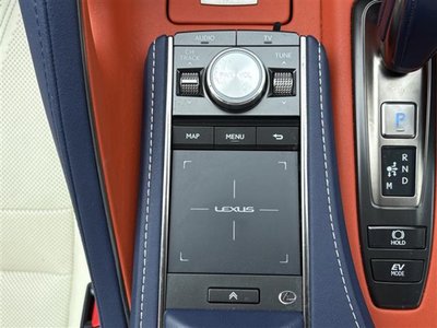 2017 Lexus LC — фото 15