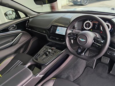صورة مصغرة 32 لـ 2025 Aston Martin DBX