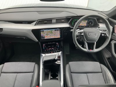 2024 AUDI Q8 SPORTBACK E-TRON thumbnail 17