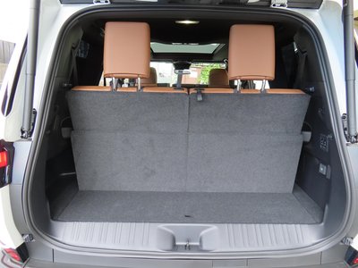 2025 Lexus GX — миниатюра 47
