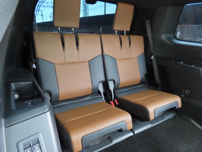 2025 Lexus GX — миниатюра 36