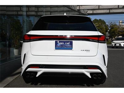 صورة 6 لـ 2025 Lexus RX
