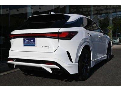 صورة 7 لـ 2025 Lexus RX