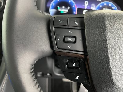 صورة 32 لـ 2025 Toyota ALPHARD
