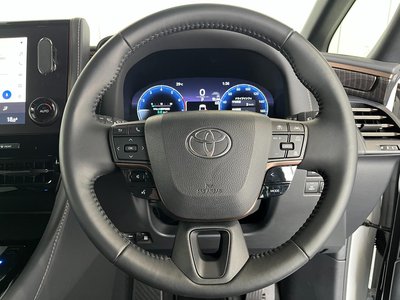 صورة 31 لـ 2025 Toyota ALPHARD