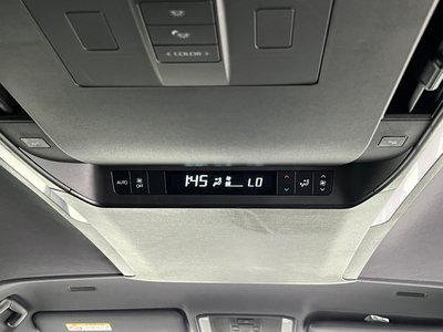 صورة 43 لـ 2025 Toyota ALPHARD