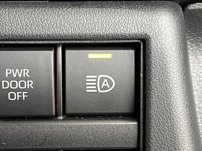 صورة 29 لـ 2025 Toyota ALPHARD