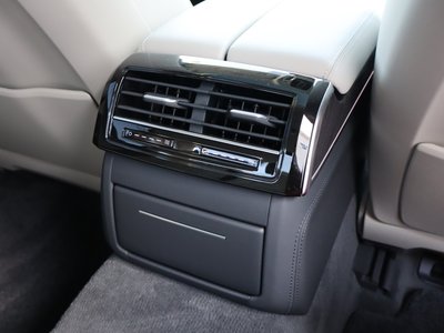 2025 AUDI A8 缩略图 31