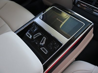 2025 AUDI A8 缩略图 22
