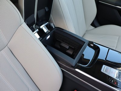 2025 AUDI A8 缩略图 18