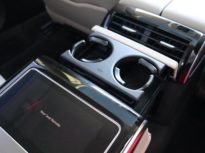 2025 AUDI A8 缩略图 23