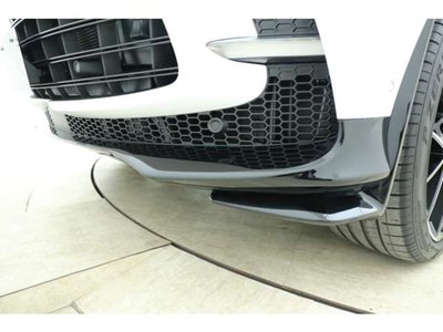 صورة 72 لـ 2025 Aston Martin DBX