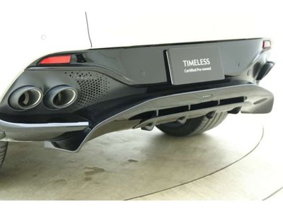صورة 21 لـ 2025 Aston Martin DBX