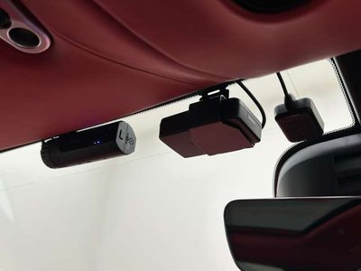 صورة 22 لـ 2025 Aston Martin DBX
